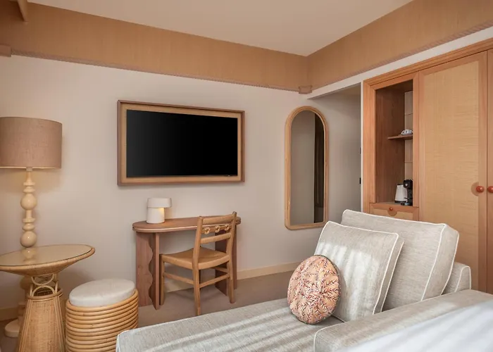 Le Soleia By Inwood Nizza