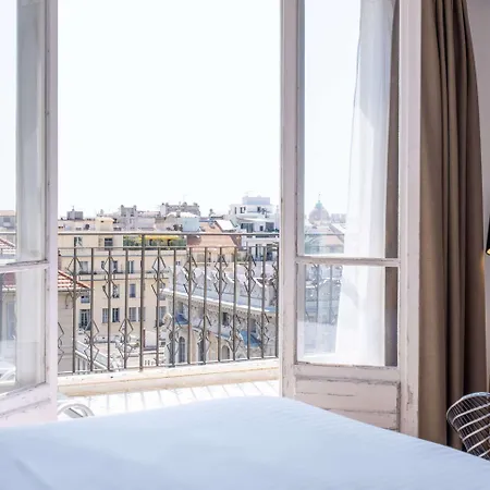 Hotel Le Soleia By Inwood 4*