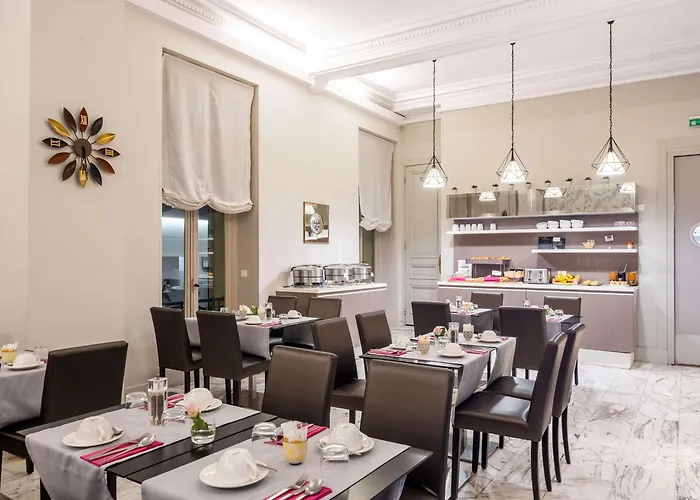 Le Soleia By Inwood Hotel