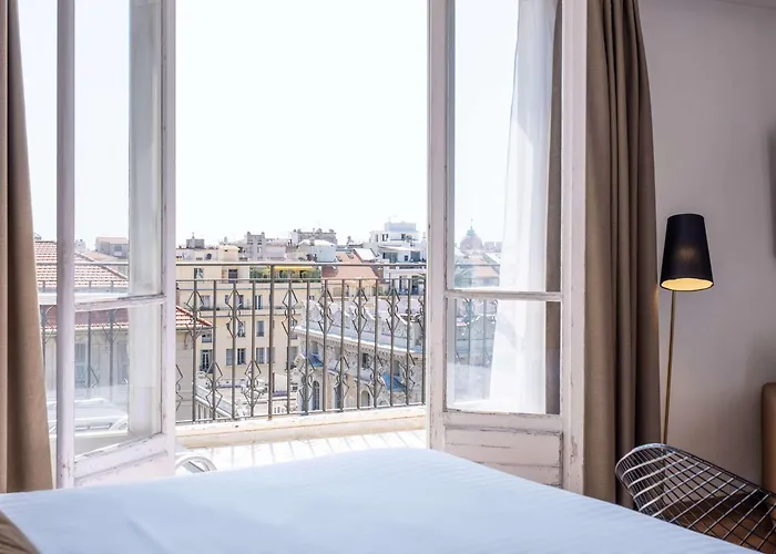 Hotel Le Soleia By Inwood 4*